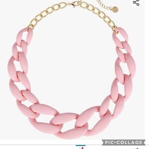 Coiris Chunky Chain Statement Necklace